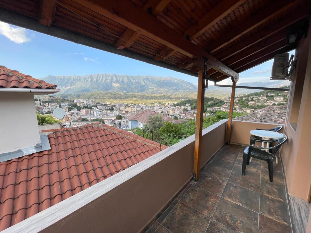 Luigi Guest House Gjirokastër Buitenkant foto