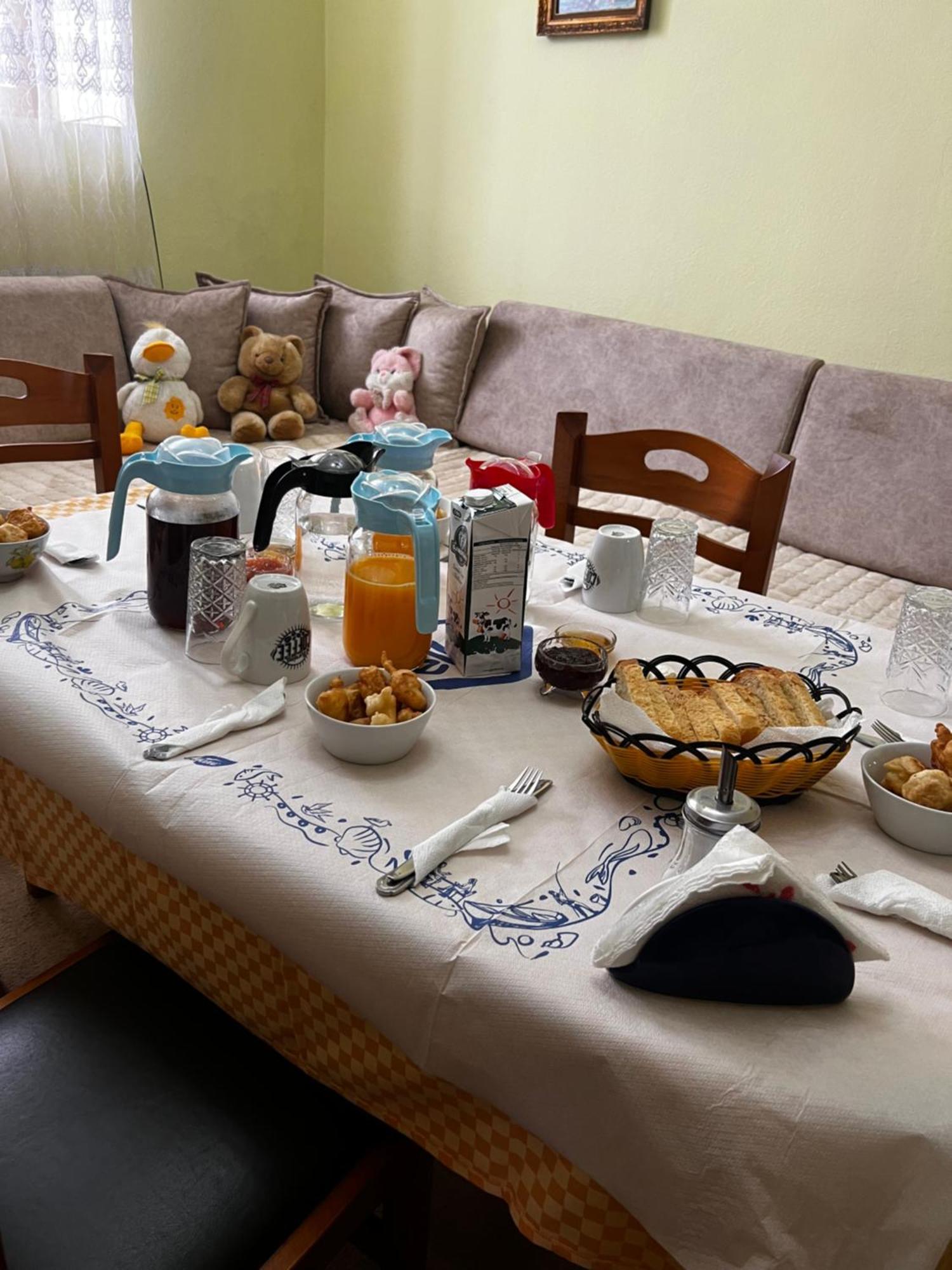 Luigi Guest House Gjirokastër Buitenkant foto