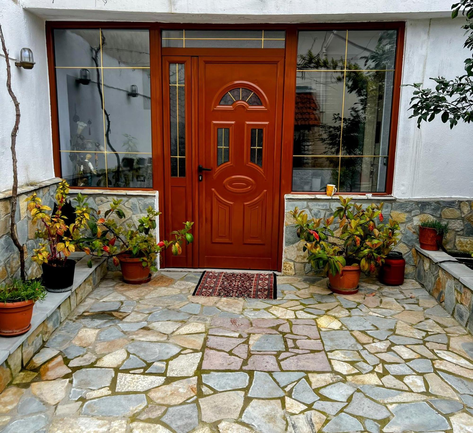 Luigi Guest House Gjirokastër Buitenkant foto